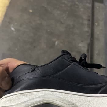 Ayakkabıda Dikiş Sökülmesi Ve Deri Soyulması: Skechers Üretim Hatası Ve Değişim Talebi