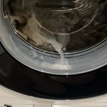 Miele Çamaşır Makinesinde Program Sonunda Köpük Kalması Ve Uzayan Müşteri Hizmetleri