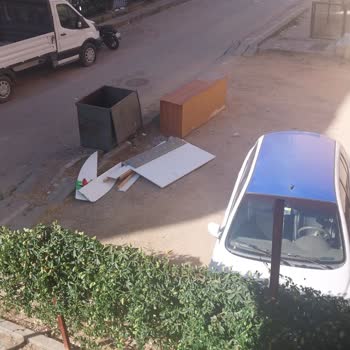 Orta Mahalle Spor Caddesi'nde 17 Numaralı Çöp Kutusunun Boşaltılmaması