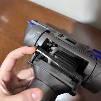Dyson Süpürge Başlığı Kırıldı, Garanti Kapsamında Ücretsiz Değişim Talebi