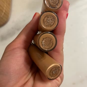 Mac Studio Fix 24-Hour Concealer Sünger Uçlarının Düşmesi Kalite Sorunu Ve İade Talebi