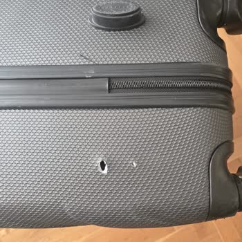 Ajet Uçuşunda Kırılan Bagaj Ayağı Ve Haksız Personel Tutumu