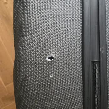 Ajet Uçuşunda Kırılan Bagaj Ayağı Ve Haksız Personel Tutumu