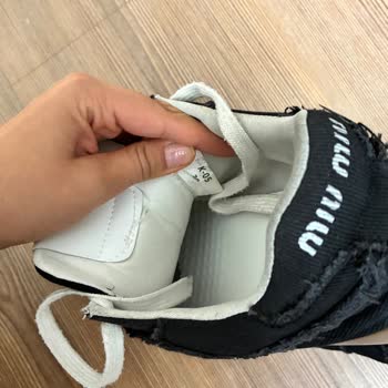 Gardrops'ta Sahte Miu Miu Sneaker Ve Cevapsız Destek