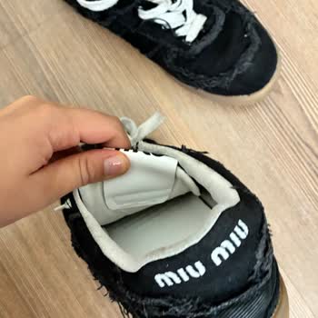 Gardrops'ta Sahte Miu Miu Sneaker Ve Cevapsız Destek