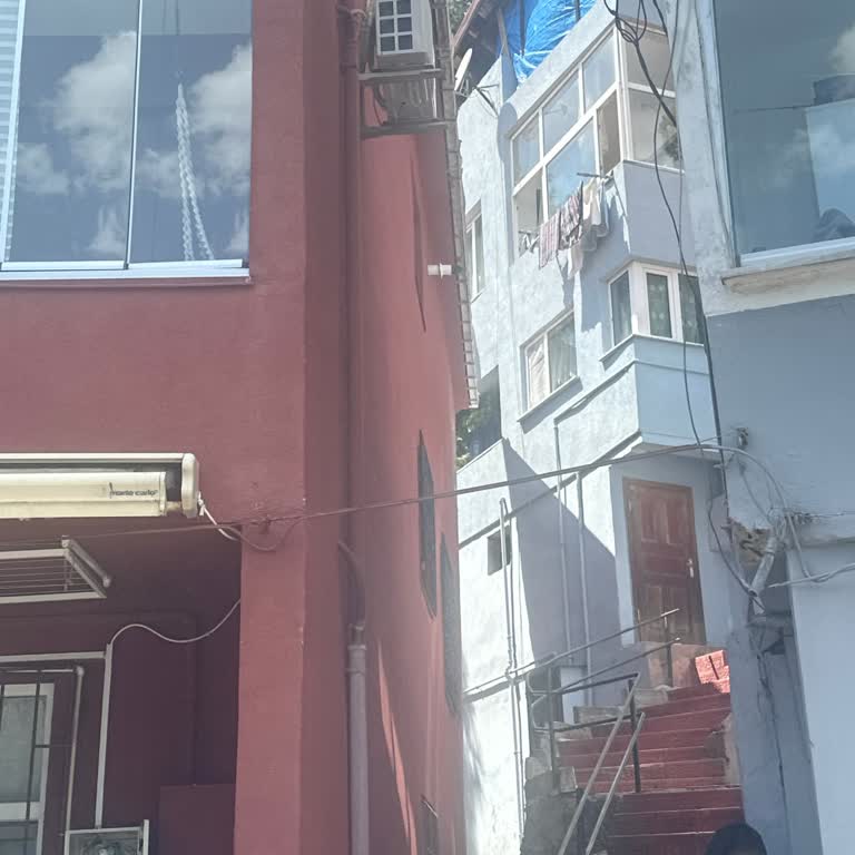 Montaj Dahil Satın Aldığım Klimanın Dış Ünitesi 2. Kata Takılamadığı İçin Kullanılamıyor