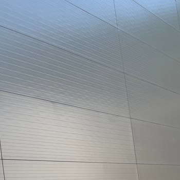 Assan Panel Panellerde Gözle Rahatlıkla Fark Edilen Dalgalanmalar Var