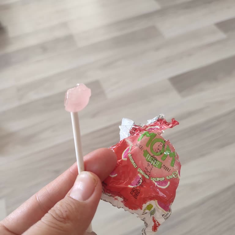 Organik Lolipopların Kırık Ve Eksik Çıkması Nedeniyle Değişim Ve İade İsteği