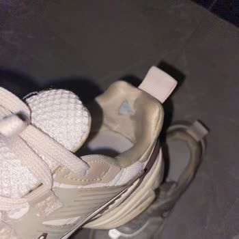 Nike Ayakkabısında Üretim Hatası Nedeniyle Topukta Delik Ve Haksız Reddedilme