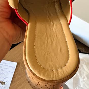 Mami Ayakkabı'dan Gelen Defolu Ayakkabılar İçin İade Reddi