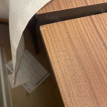 Pendik Şubesinde Teslimat Gecikmesi, Hatalı Masa Ve Çizik Sandalyeler