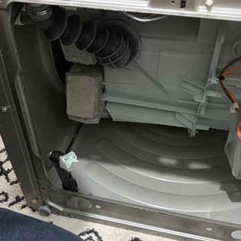 Bosch Çamaşır Makinesinde Amortisör Bağlantısının Hızlı Kırılması Ve Güven Sorunu