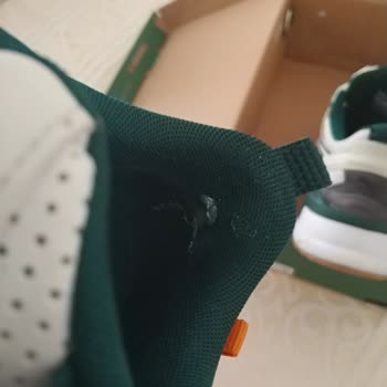 Puma Ayakkabıların Topuk İçinde Erken Yırtılma Ve Garanti Süresi İhlali