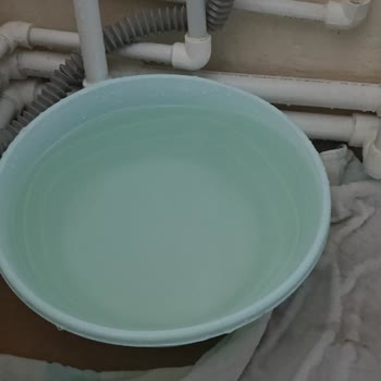 Sanica Kombimde Şiddetli Su Sızıntısı Ve Servis Gecikmesi