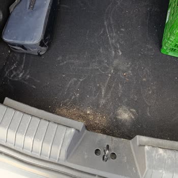 Renault Sakarya Ernaz Servisinde Üstünkörü Temizlik Ve Bagaj İhmalı