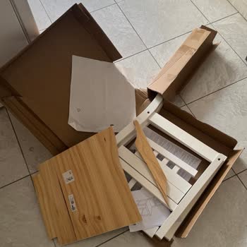 IKEA'dan Kırık Sandalye Ve İade Sürecindeki Sessizlik