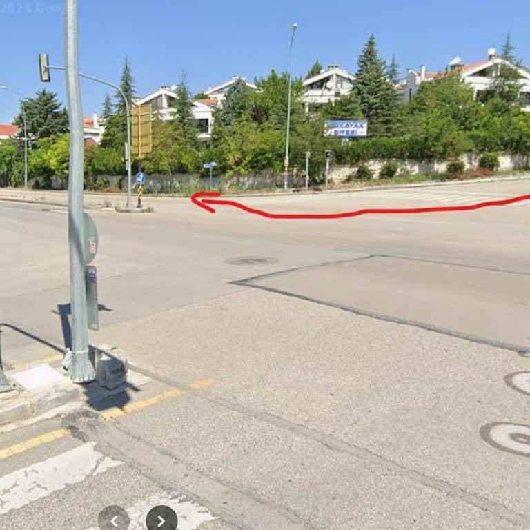 Boş Kavşakta Sağa Dönüşte Haksız Kırmızı Işık Cezası