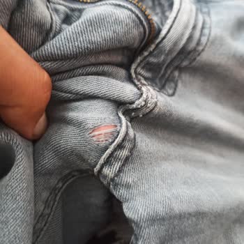 DeFacto Denim Pantolonun Tek Kullanımda Yırtılması Ve 1 Aylık İade Kuralının Bildirilmemesi