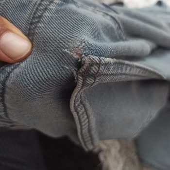 DeFacto Denim Pantolonun Tek Kullanımda Yırtılması Ve 1 Aylık İade Kuralının Bildirilmemesi