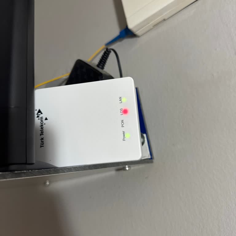 Bir Aylık İnternet Kesintisi Ücret İadesi Ve Sözleşme Feshi Talebi
