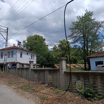 Kırık Kablolar Nedeniyle 10 Gün Süreyle İnternet Kesintisi Ve Çözüm Yokluğu