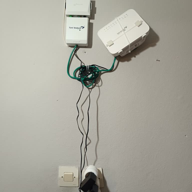 Modem Düzensiz Montajı Ve İnternet Çekmemesi