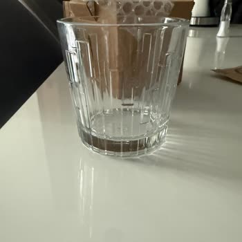 Reklamda Vaat Edilen Bardak Yerine Yanlış Ürün Gönderildi