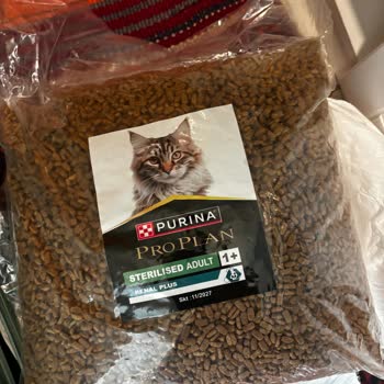Kapalı Orijinal 10kg Pro Plan Mama Yerine Açık Şeffaf Poşetlerde Gelen Sipariş