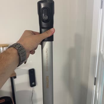 Philips 8000 Series Aqua Plus Süpürge Plastik Parçası Kırıldı, Ücretsiz Yedek Parça Talebi