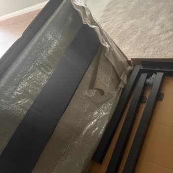 Sıfır Ürün Olarak Aldığım Masanın Hasarlı Ve Kullanılmış Gönderilmesi