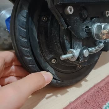 Onvo Scooter Arka Dolgu Lastiği Stokta Yok, Kullanılamaz Durumda
