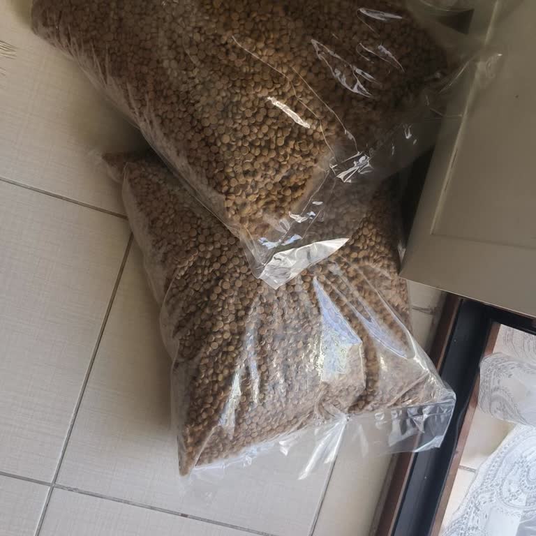 Sipariş Edilen Kedi Maması Açık Ve Tanımsız Ürünle Değiştirildi