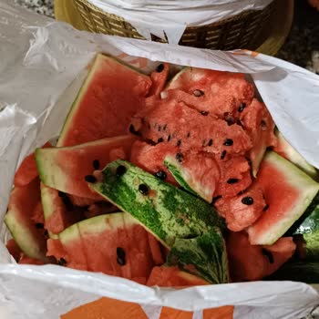 Üsküdar Migros’ta Çürük Karpuz Sebebiyle Misafir Karşılaması Mahcup Oldu