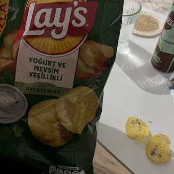 Mor-Mavi Leke Gözünden Kaçan Cips: Güvenimi Sarsan Ürün Hatası Ve İade Talebi