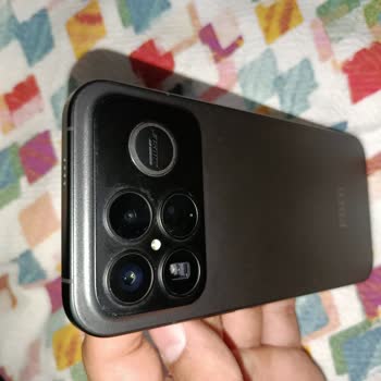 Yeni Xiaomi Poco F8 Ultra'da Arka Kısmın Renk Atması Ve Garantili Değişim Talebi