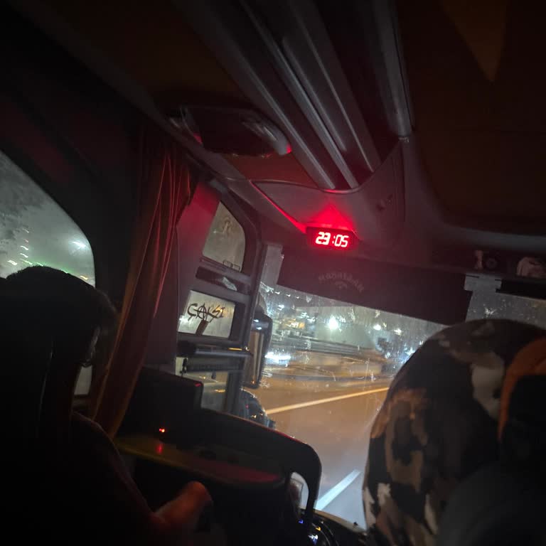 Aşırı Gecikme Ve Arızalı Otobüs Güvenlik Sorunları Yolculara Mağduriyet Getiriyor
