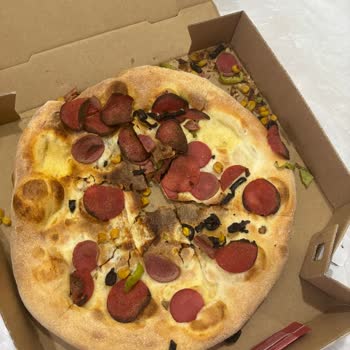 Domino's Adana Sarıçam Şahintepe Şubesinde Pizza Paketi Bozuk