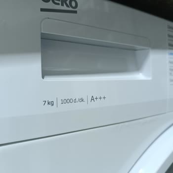 Beko Çamaşır Makinesinde Ön Panelde Kabarma Ve Paslanma