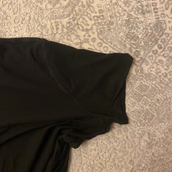 Tommy Hilfiger T-Shirt'in Dikiş Sorunu Ve Mağaza İade Politikasındaki Katı Tutum