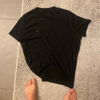 Tommy Hilfiger T-Shirt'in Dikiş Sorunu Ve Mağaza İade Politikasındaki Katı Tutum
