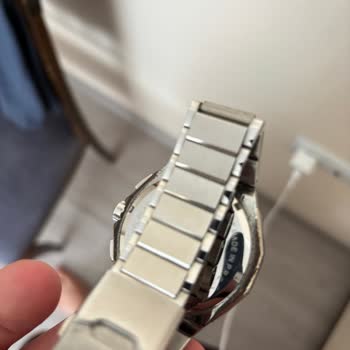 Metal Saatin Paslanması Garantiden Dışlandı, Yazılı Açıklama Ve Değişim İstendi
