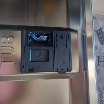 Hoover Bulaşık Makinesinin Deterjan Almayıp Bulaşıkları Kirletmesi Ve Servisin İlgisiz Yaklaşımı