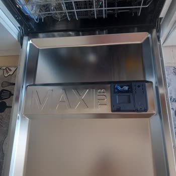 Hoover Bulaşık Makinesinin Deterjan Almayıp Bulaşıkları Kirletmesi Ve Servisin İlgisiz Yaklaşımı