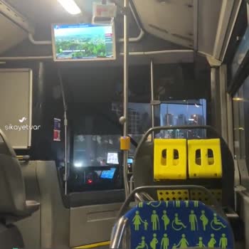 İETT Metrobüs Yolları Delik Deşik