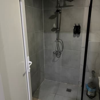 Babil Otel'de Gecikmeli Giriş, Kaba Personel Ve Bakımsız Oda Şikayeti