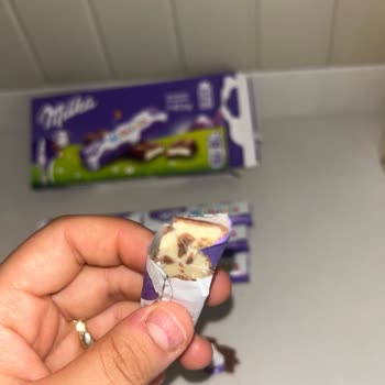 Milka Çikolatasında Isırılmış Parça Hijyen Ve Kalite Kontrol İhlali