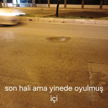 Sinanoğlu Cadde-8'deki Çukur Yol Güvenliğini Tehlikeye Atıyor