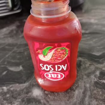 Şok Market’te Kırık Kapaklı Ve Açılmış Gıda Ürünün Satışı