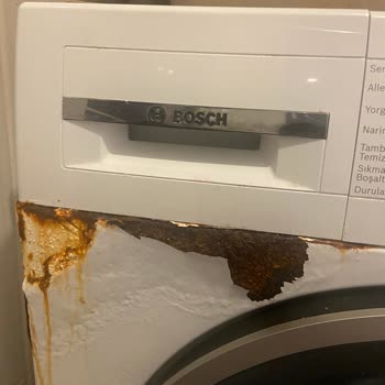 Bosch Çamaşır Makinesinde Boya Kabarması Ve Paslanma
