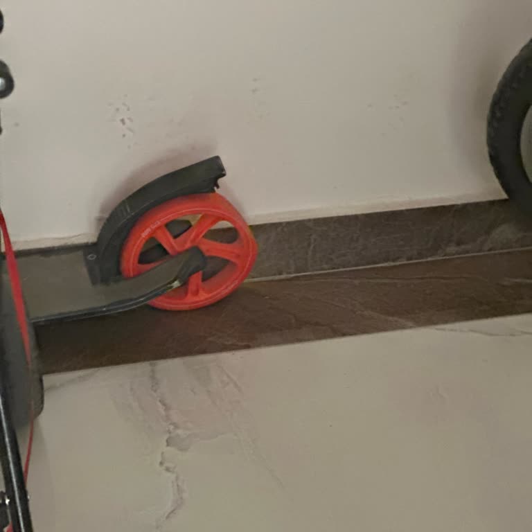 Oxelo Mid7 Scooter Yedek Tekerleği Stokta Yok, Çocuğum Atıl Kaldı